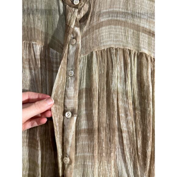 Le Lis Blanc Top Womens Small Beige Silk Flowy Sheer Button Lagenlook Luxury - Picture 5 of 8